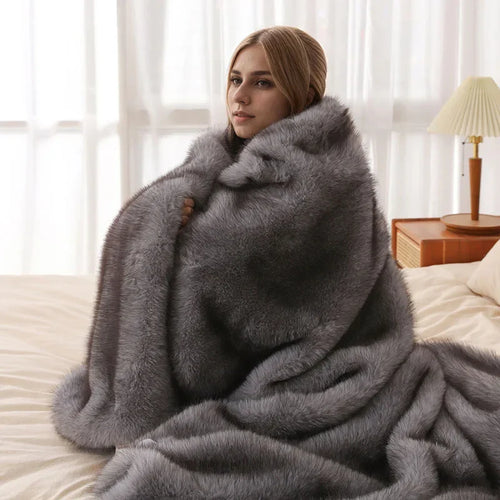 American Luxury Faux Fox Plush Blankets High-Quality Thickened Warm Solid Color Sofa Cover Fluffy Soft Nap Shawl for Office