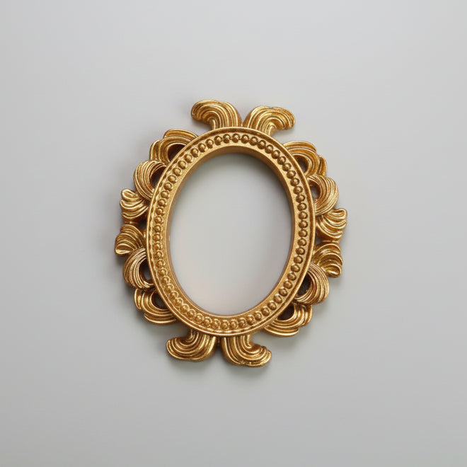 European Baroque Style Gold Resin Photo Frames