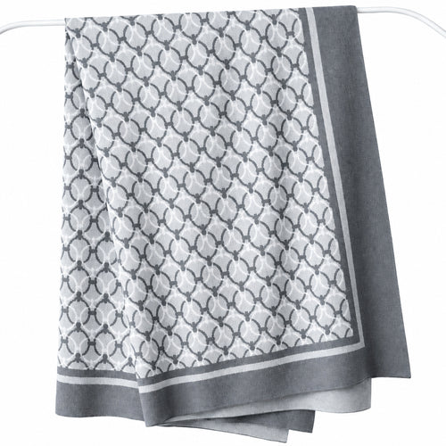 Hunter Green Chain Link H Style Throw Blanket