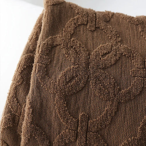 Soft Chain Pattern Cozy Bed Runner Throw Blanket - The Finishing Touch Decor