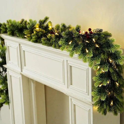 Artificial Berries & Pinecone 6ft Garland