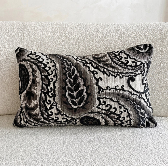Paisley Pattern Textured Luxury Throw Pillow Covers