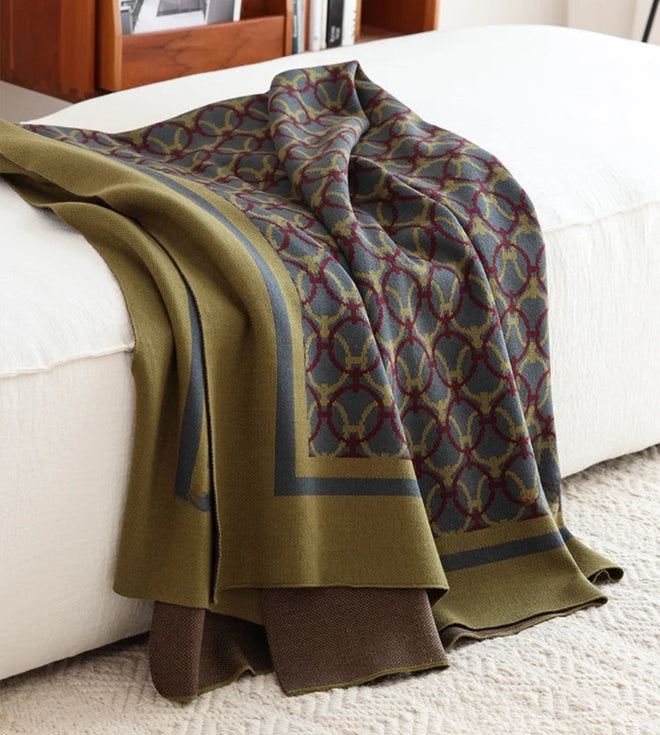 Hunter Green Chain Link H Style Throw Blanket