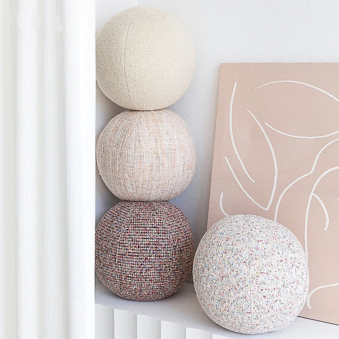 Spherical Pillow Round Cushion Luxury Ball Shaped Solid Color Stuffed Soft Pillow for Sofa Office Waist Rest Throw Pillow Decor
