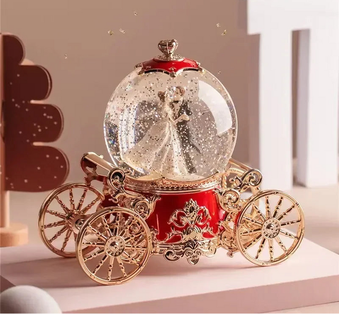 Holiday Gift Carriage Musical Snow Globe