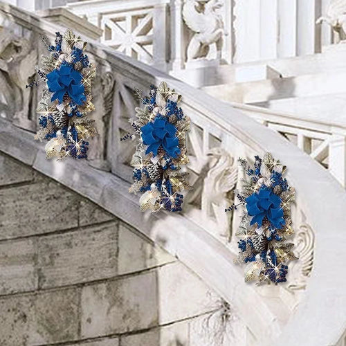 Pendant Swag Berry & Pinecone LED Garland Wreath