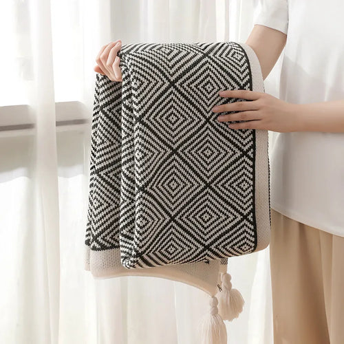 Tasseled Nordic Style Geometric Print Sofa Throw Blanket - The Finishing Touch Decor
