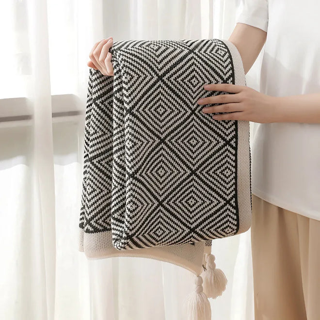 Tasseled Nordic Style Geometric Print Sofa Throw Blanket - The Finishing Touch Decor